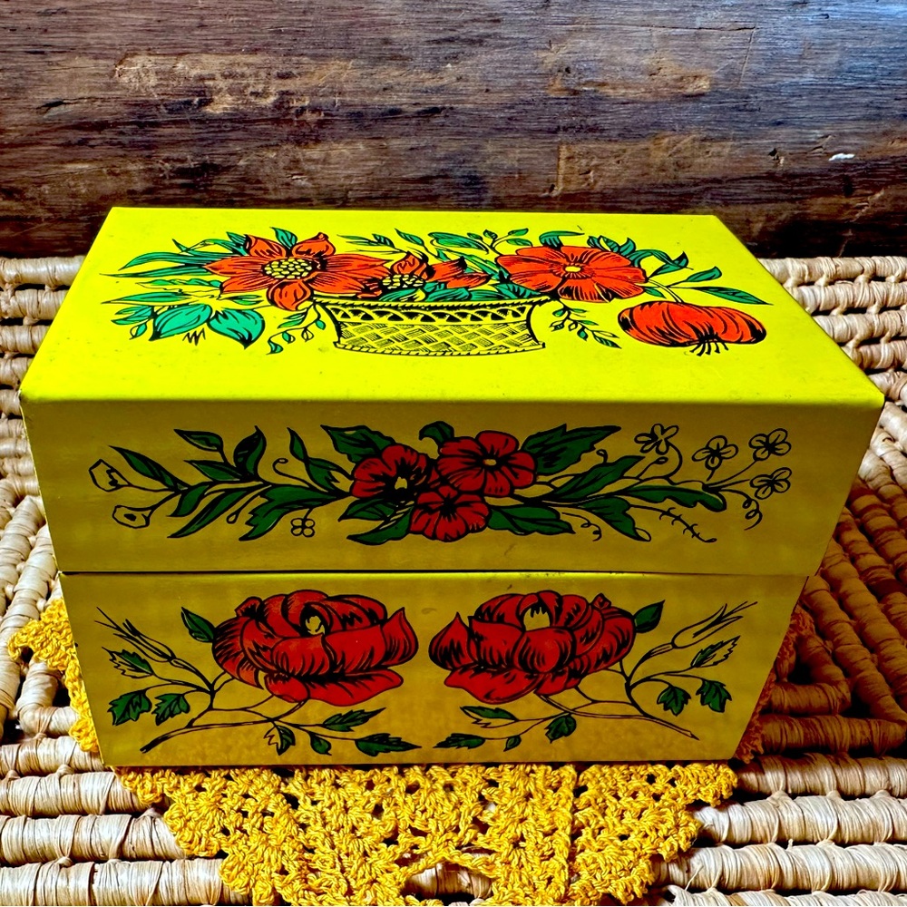 Vintage Recipe Box